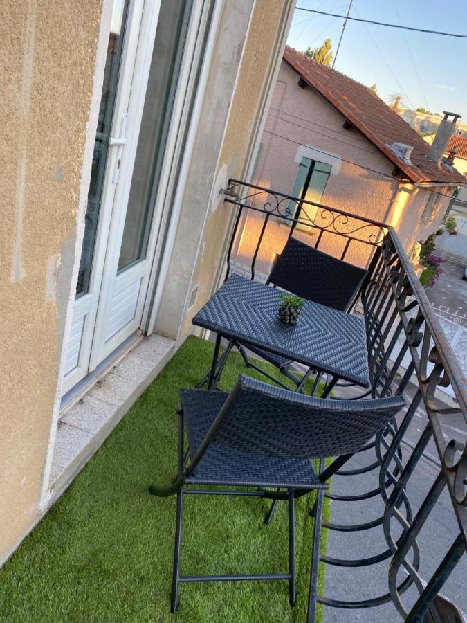 Appartement Cosy Et Moderne, Proche Cite Des Papes Avignon Exterior foto